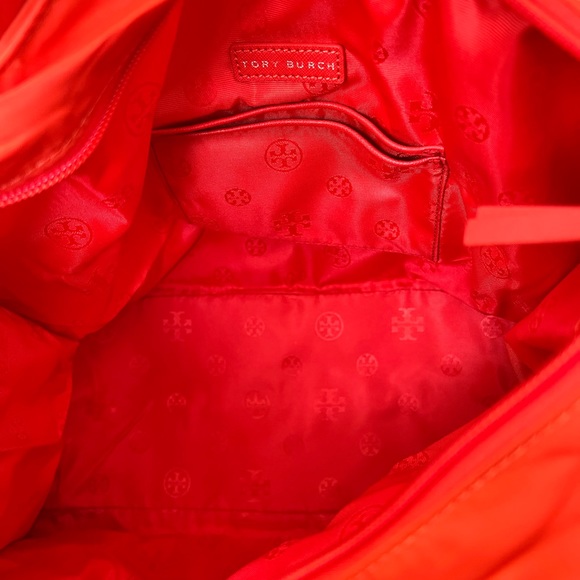 COPY - TORY BURCH ORANGE NYLON SAFFIANO LEATHER PACKABLE TOTE BAG- EUC - Picture 3 of 6